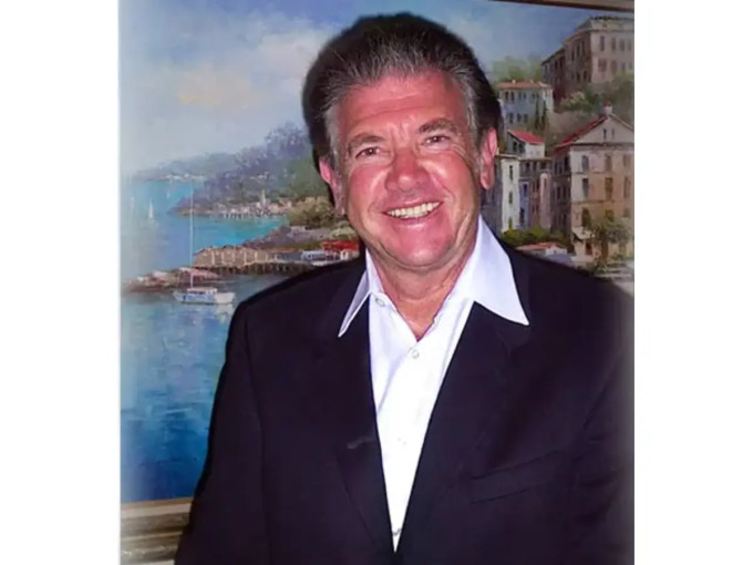 Dr. Michael Galitzer