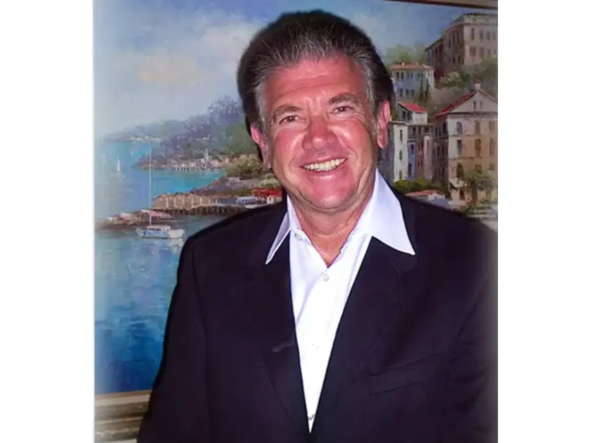 Dr. Michael Galitzer