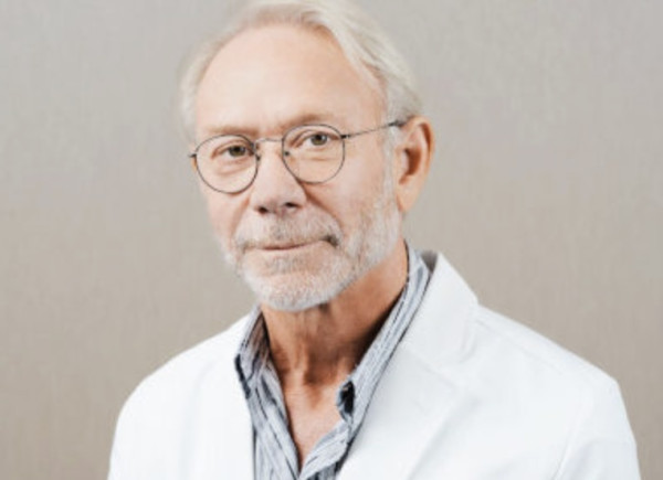 Dr. Jeffrey Park Leake